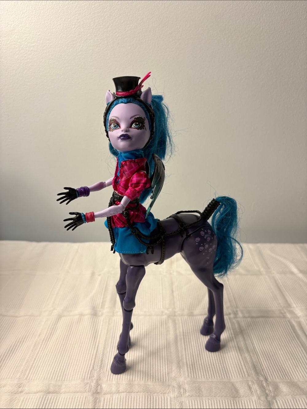 Monster High Doll Avea Trotter Freaky Fusion Hybrid Complete